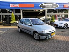 Renault Clio - Automaat 1.6 RXE