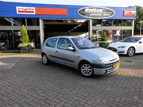 Renault Clio - Automaat 1.6 RXE - 1