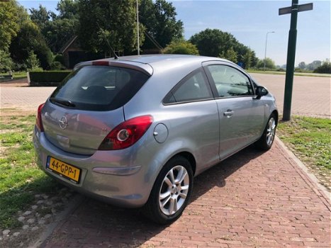 Opel Corsa - 1.4-16V Enjoy in nette staat met airco - 1