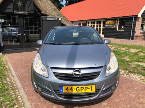 Opel Corsa - 1.4-16V Enjoy in nette staat met airco - 1