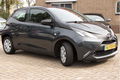 Toyota Aygo - 1.0 VVT-i x-fun 1.0 VVT-i Airco | Radio met USB | Limiter | 5Deurs - 1 - Thumbnail