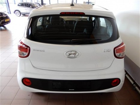 Hyundai i10 - 1.0i Comfort Smart Pack l Navigatie l PDC l Airco l - 1