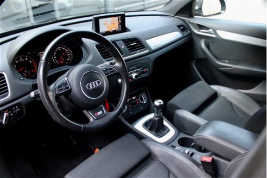 Audi Q3 - 2.0 TFSI QUATTRO * S-LINE * NAVIGATIE/ 18 INCH/ LEDER/ SPORTSTOELEN - 1