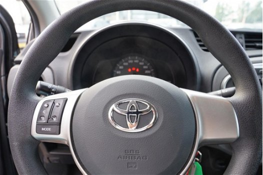 Toyota Yaris - 1.0 12v VVT-i 69pk 3D Access - 1