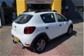 Dacia Sandero - 0.9 TCe SL Stepway TREKHAAK / NAVIGATIE / AIRCO / PARKEERSENSOR+CAMERA - 1 - Thumbnail