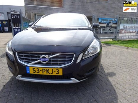 Volvo S60 - 1.6 T4 Clima, Navigatie, Isofix - 1