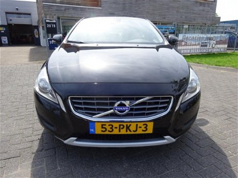 Volvo S60 - 1.6 T4 Clima, Navigatie, Isofix - 1