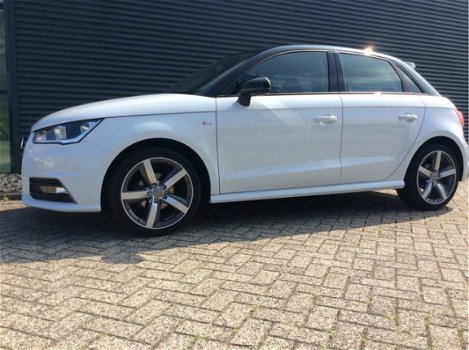 Audi A1 Sportback - 1.0 TFSI Adrenalin Colour S-LINE, Navigatiemogelijkheid, 17 INCH, CRUISE, 1E EIG - 1