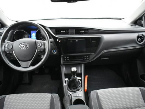 Toyota Auris Touring Sports - 1.2T Dynamic Navigatiesysteem/Trekgewicht 1300KG - 1