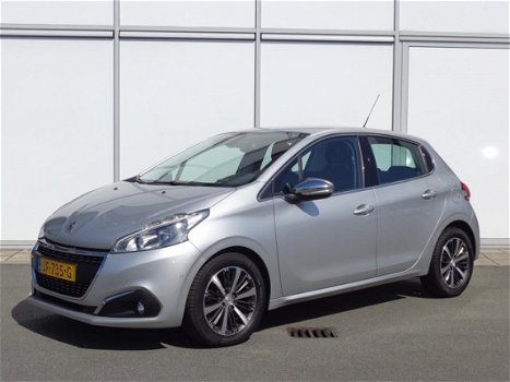 Peugeot 208 - 1.2 110PK 5 DEURS ALLURE | ECC | NAV | CRUISE | CAMERA | - 1