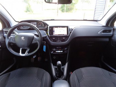 Peugeot 208 - 1.2 110PK 5 DEURS ALLURE | ECC | NAV | CRUISE | CAMERA | - 1