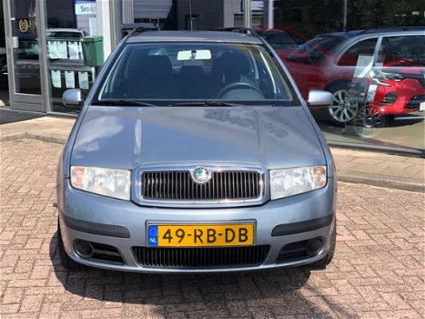 Skoda Fabia Combi - 1.4-16V Ambiente Airco, LM wielen - 1