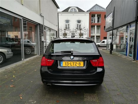 BMW 3-serie Touring - 318i Business Line Goed oh/Automaat/Xenon/ Groot navi/Clima/Cruise/Telefoon - 1