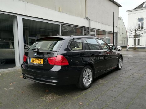 BMW 3-serie Touring - 318i Business Line Goed oh/Automaat/Xenon/ Groot navi/Clima/Cruise/Telefoon - 1