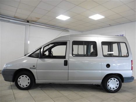 Peugeot Expert - 1.9TD Comfort ROLSTOEL / INVALIDE - 1