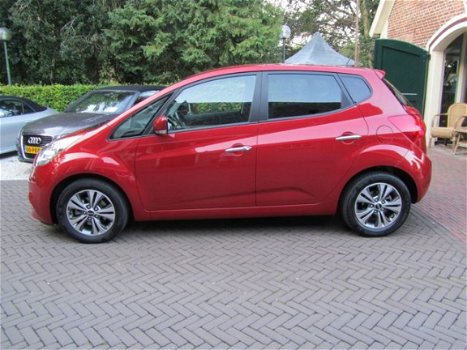 Kia Venga - 1.6 CVVT Automaat Clima, Navigatie, LM-velgen, Parkeersens - 1