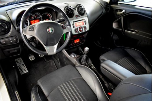 Alfa Romeo MiTo - 1.3 JTDm Distinctive LEER/NAVI/LMV/CLIMA - 1