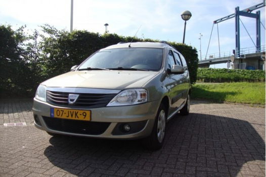 Dacia Logan - 1.6 16V laureate 7zits - 1