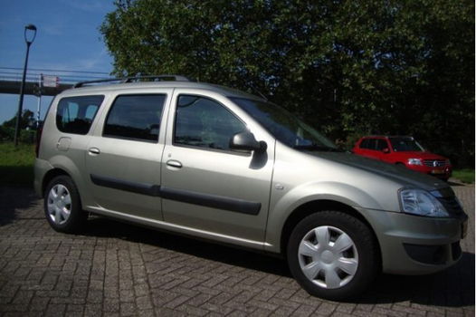 Dacia Logan - 1.6 16V laureate 7zits - 1