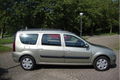 Dacia Logan - 1.6 16V laureate 7zits - 1 - Thumbnail