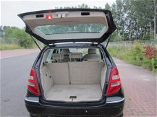 Mercedes-Benz A-klasse - 160 CDI Elegance N.A.P NIEUW A.PK AIRCO MET TREKHAAK