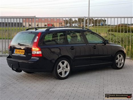 Volvo V50 - 2.0D Exclusive - 1