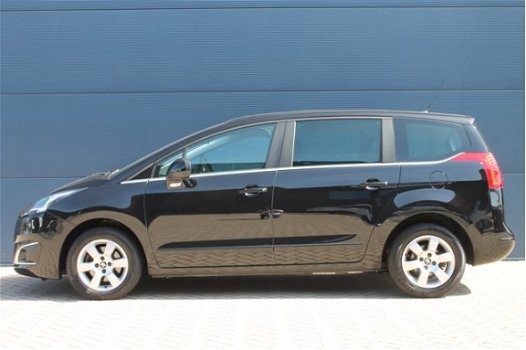 Peugeot 5008 - 130pk 5 Pers. Panodak/LM - 1