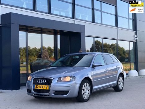 Audi A3 Sportback - 1.6 Pro Line AUTOMAAT - Clima, Cruise, PDC, Trekhaak - 1