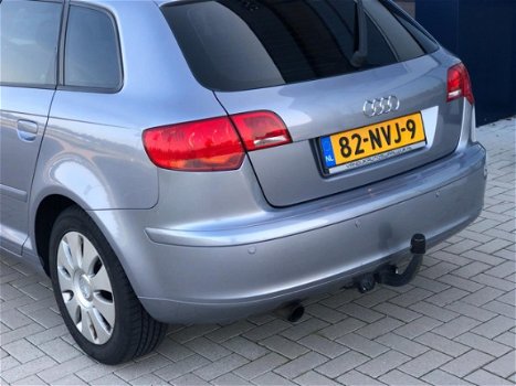 Audi A3 Sportback - 1.6 Pro Line AUTOMAAT - Clima, Cruise, PDC, Trekhaak - 1