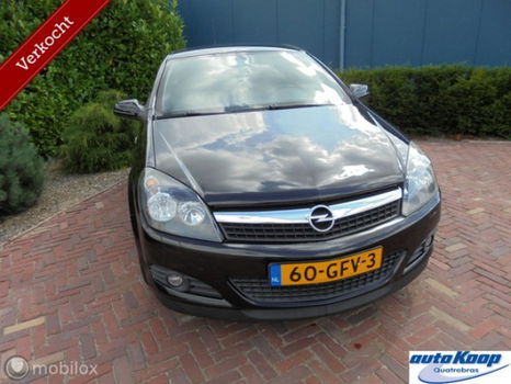 Opel Astra GTC - 1.6 Temptation Navi Airco - 1