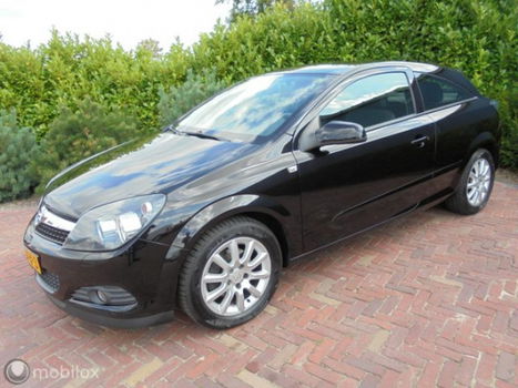 Opel Astra GTC - 1.6 Temptation Navi Airco - 1