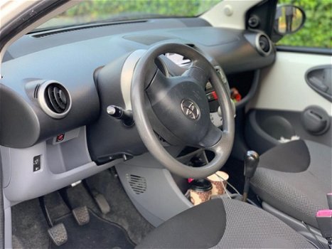 Toyota Aygo - 1.4 D + 1.4 Zeer zuinig, Nieuw APK, Nette Auto - 1