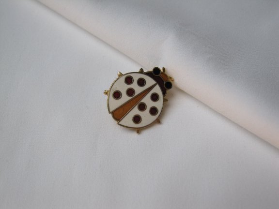 Broche goudkleurig wit zwart rood emaille kever/lieveheersbeestje 2.1x1.8 cm. - Afbeelding 7