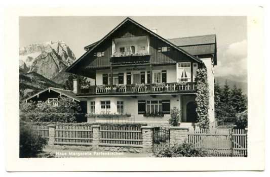 F051 Partenkirchen Haus Margareta / Wettersteinstrasse 35 / Duitsland - 1