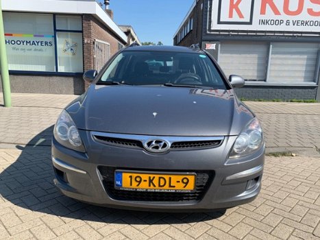 Hyundai i30 CW - 1.4i Blue Active Cool - 1