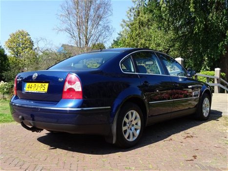 Volkswagen Passat - 2.0-20V Athene | Cruise | Airco | Trekhaak | - 1