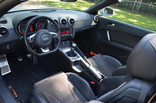 Audi TT Roadster - 2.0 TFSI Xenon/Airco/Stoelverwarming/Lmv/Cr-Controle - 1