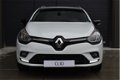 Renault Clio Estate - TCe 90 Limited incl. €3.000, - voorraadvoordeel - 1 - Thumbnail