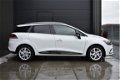 Renault Clio Estate - TCe 90 Limited incl. €3.000, - voorraadvoordeel - 1 - Thumbnail