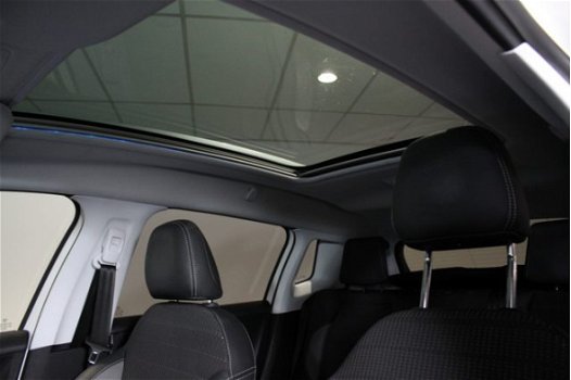 Peugeot 2008 - 82pk Allure ETG Automaat (Navigatie - Automatische Airco - Parkeersensoren) - 1