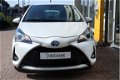 Toyota Yaris - 1.5 Hybrid Bi-Tone NAVI /CAMERA /HYBRIDE - 1 - Thumbnail