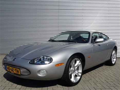 Jaguar XKR - 4.O LITER V8 SUPERCHARGED / YOUNGTIMER / AIRCO - 1