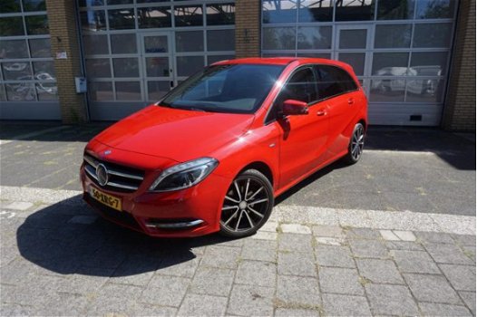 Mercedes-Benz B-klasse - 180 Ambition - 1