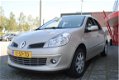 Renault Clio - 1.6-16V Privilège - 1 - Thumbnail