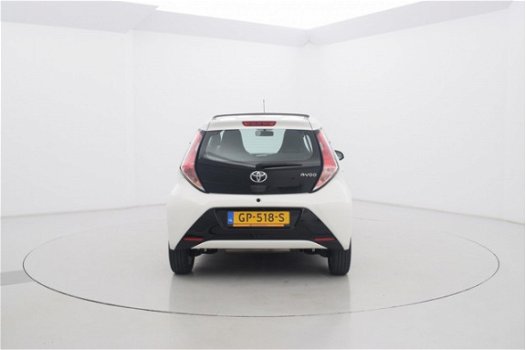 Toyota Aygo - 1.0 VVT-i x-wave Navi Schuifdak 5drs - 1