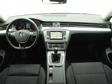 Volkswagen Passat Variant - 1.6 TDI 120pk Variant Business Edition + Trekhaak