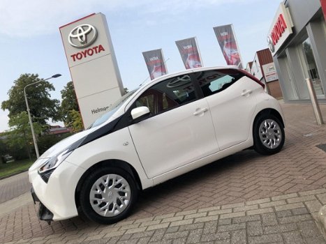 Toyota Aygo - 1.0 VVT-i x-play 5D 72pk - 1