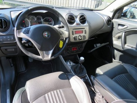 Alfa Romeo MiTo - 1.3 JTDm ECO Essential Leder Navi Bose Pdc - 1