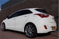 Hyundai i30 - 1.6 GDi i-Motion Plus | Lm velgen | Cruise control | Bluetooth | Airco | - 1 - Thumbnail