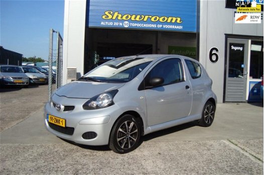 Toyota Aygo - 1.0-12V Access *BJ2010*STUUBEKR*APK5-2020*NETTE AUTO - 1